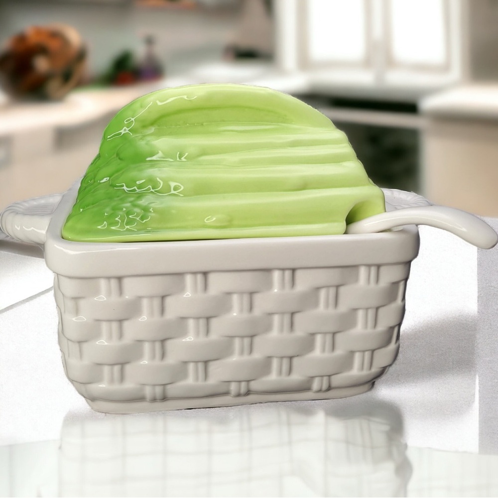 Ceramic Cabbage Basket with Lid